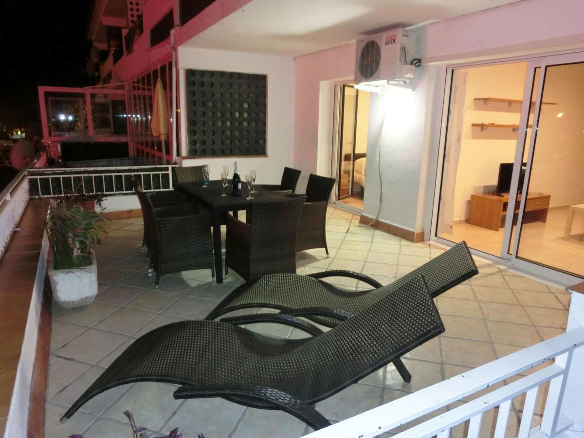 Empuriapparts Abrilmar Empuriabrava Exterior foto