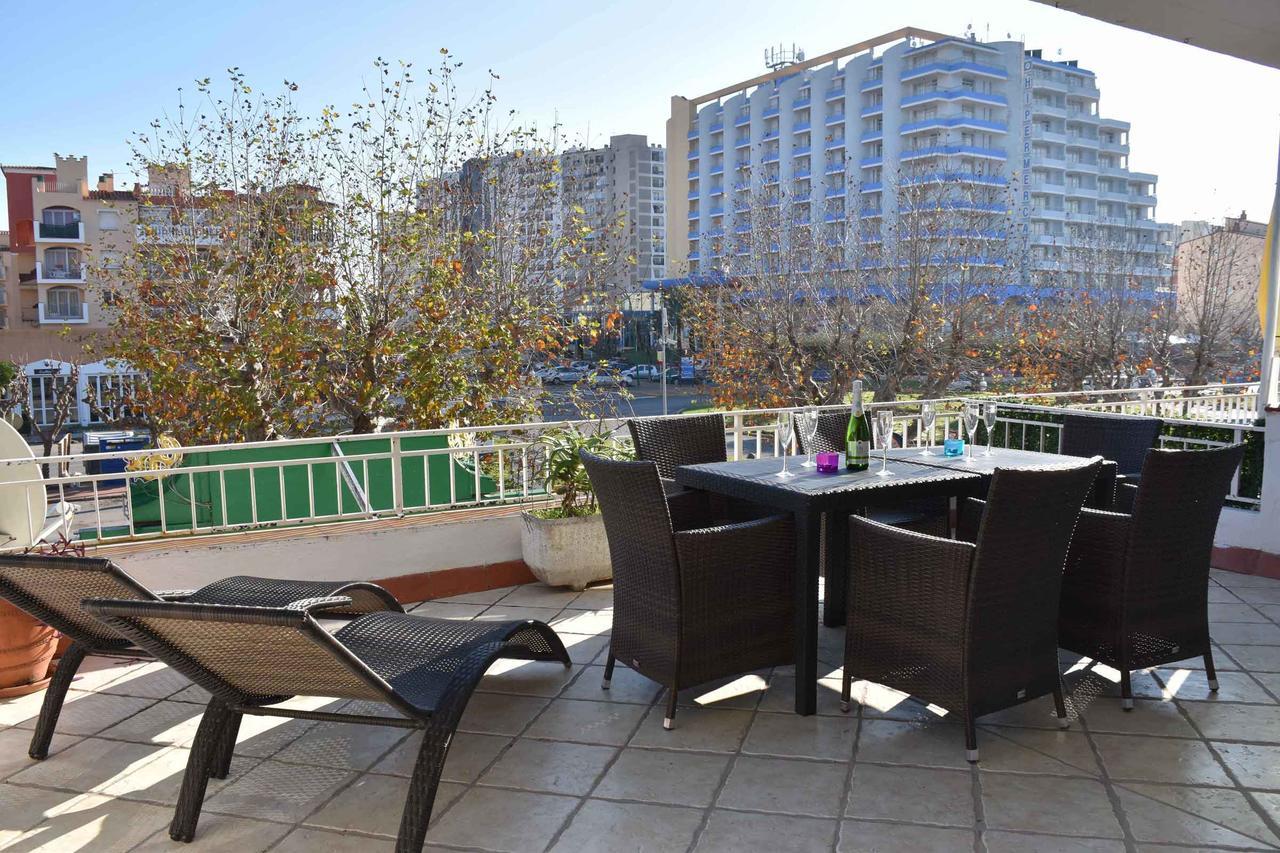 Empuriapparts Abrilmar Empuriabrava Exterior foto